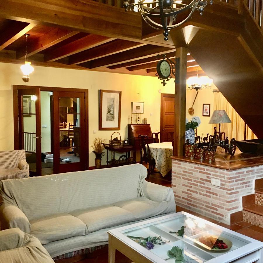 Casa Roble Guest House Almenara de Tormes Екстериор снимка