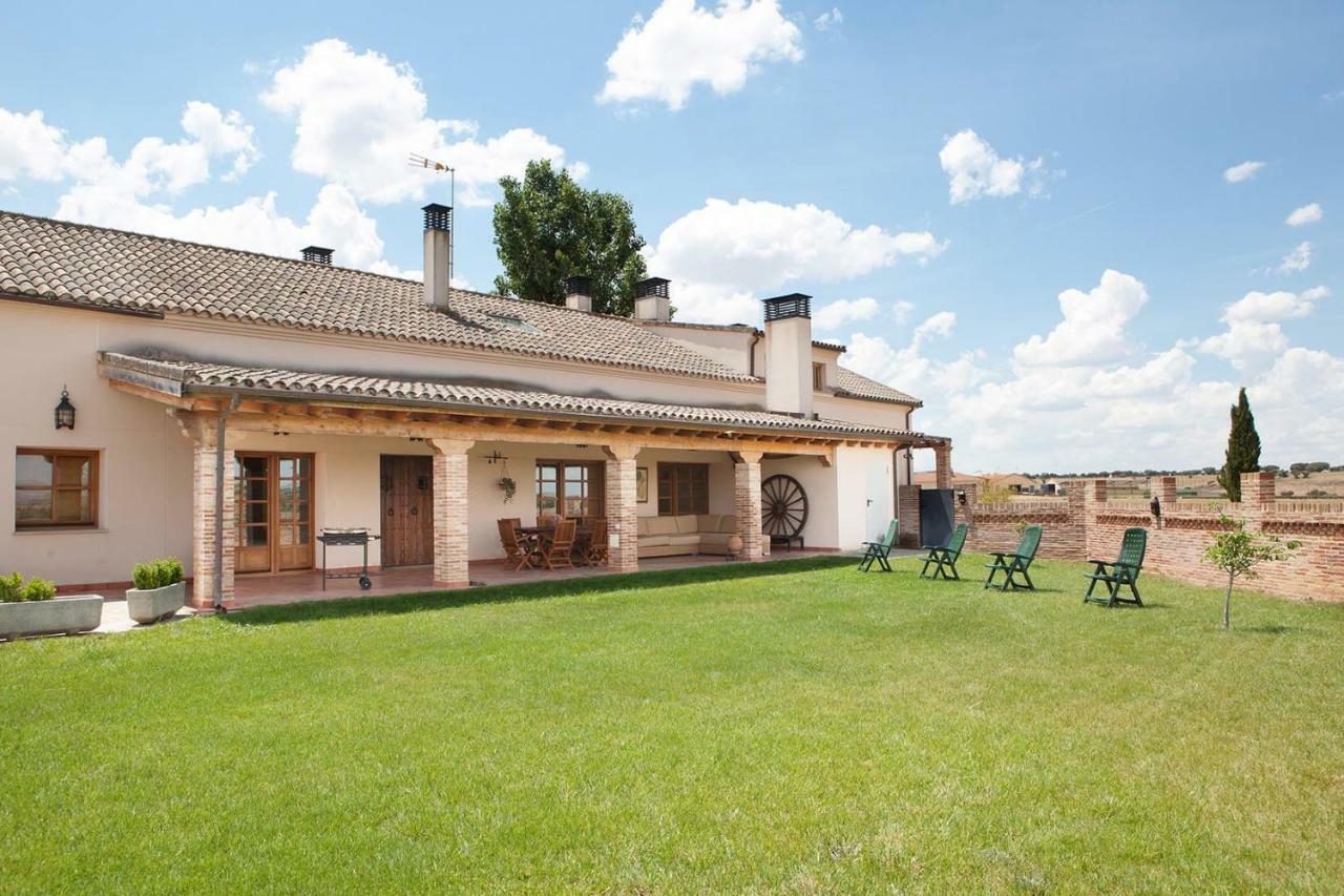 Casa Roble Guest House Almenara de Tormes Екстериор снимка