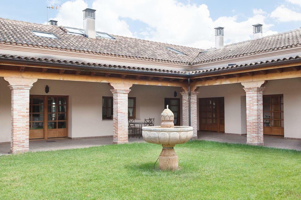 Casa Roble Guest House Almenara de Tormes Екстериор снимка